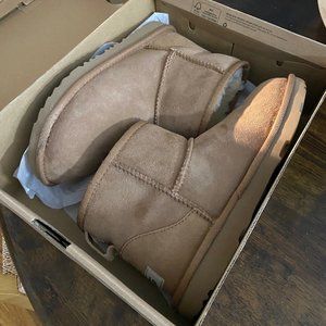 UGG Kids' Classic Mini II Shearling Boot, Sz 4
